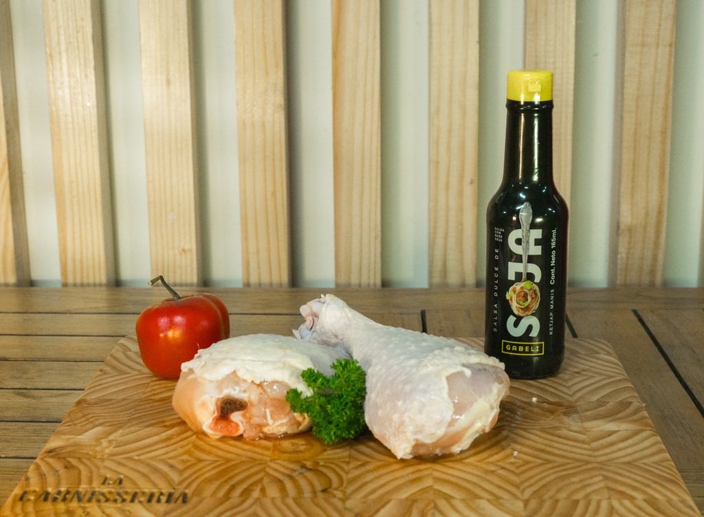 Muslos De Pollo Campesino Refrigerado (1 Libra - 500Gr)