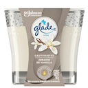 Vela Aromatizada Glade Abrazos De Vainilla 96Gr